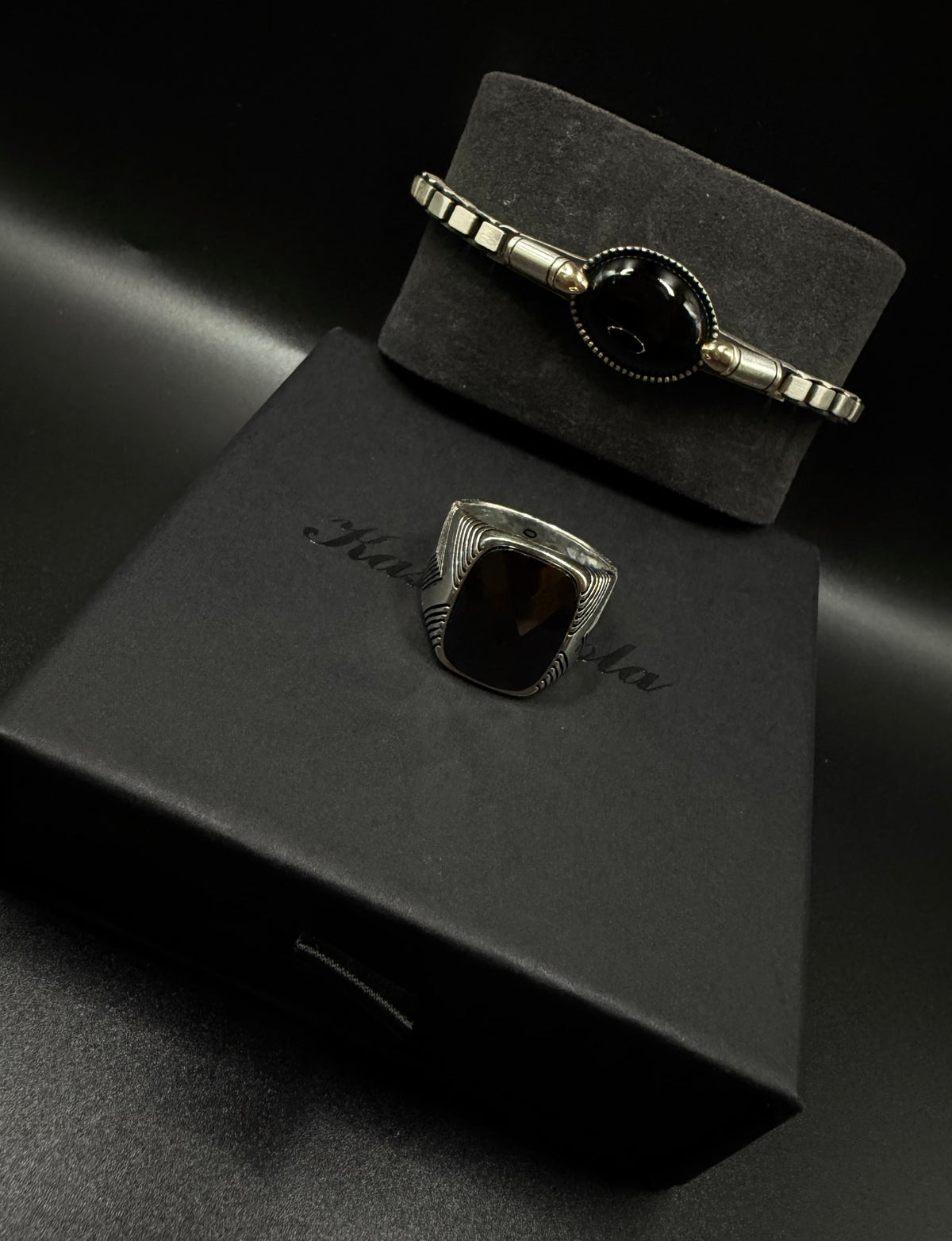 Italian-Style 925 Sterling Silver Bracelet – Modern Elegance Meets Vintage Character
