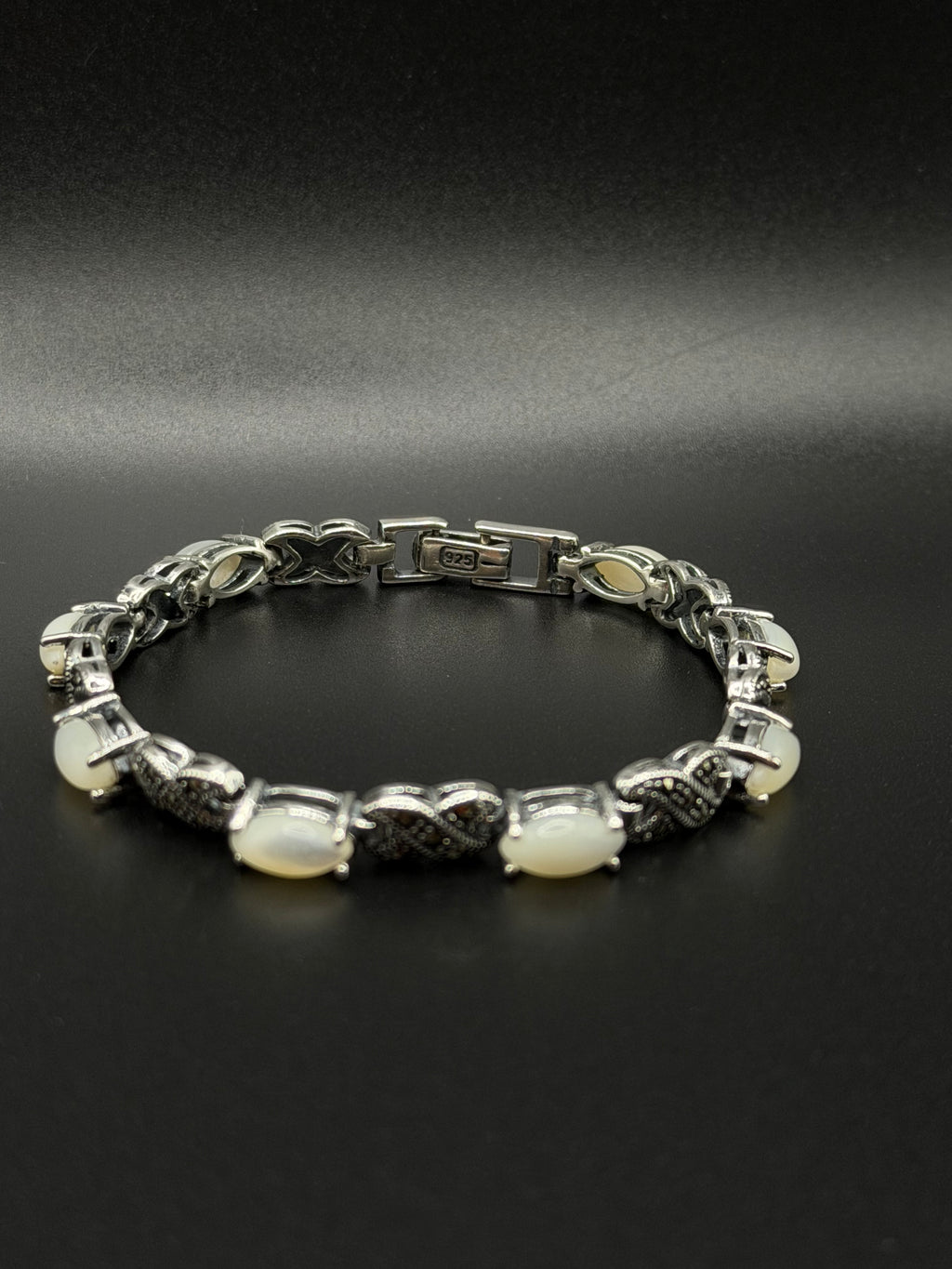 Women’s 925 Sterling Silver Vintage-Inspired Bracelet