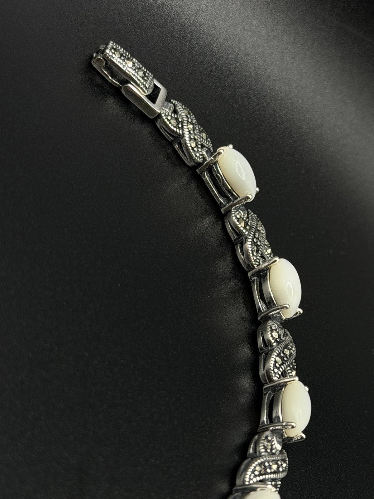 Women’s 925 Sterling Silver Vintage-Inspired Bracelet