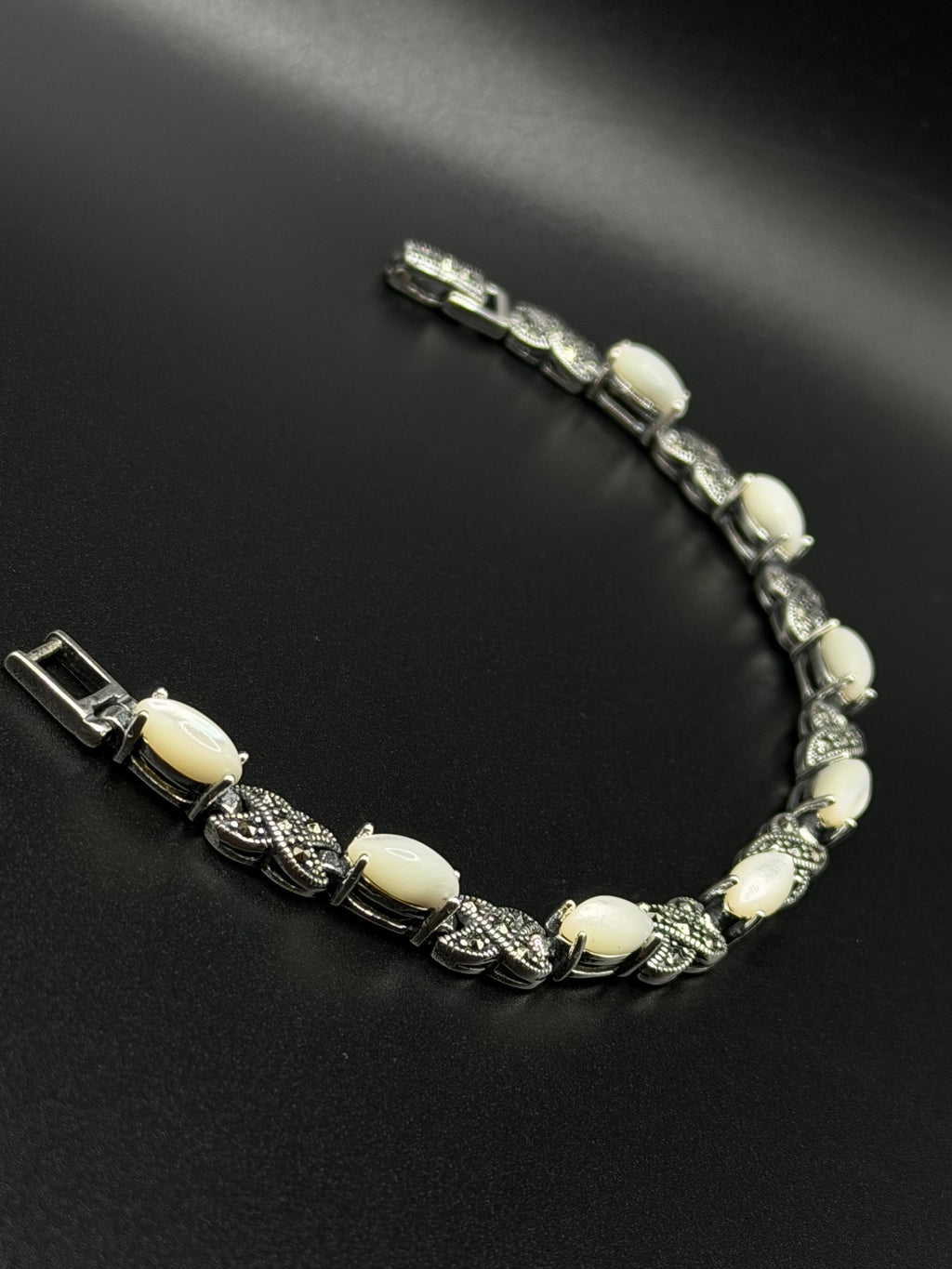 Women’s 925 Sterling Silver Vintage-Inspired Bracelet