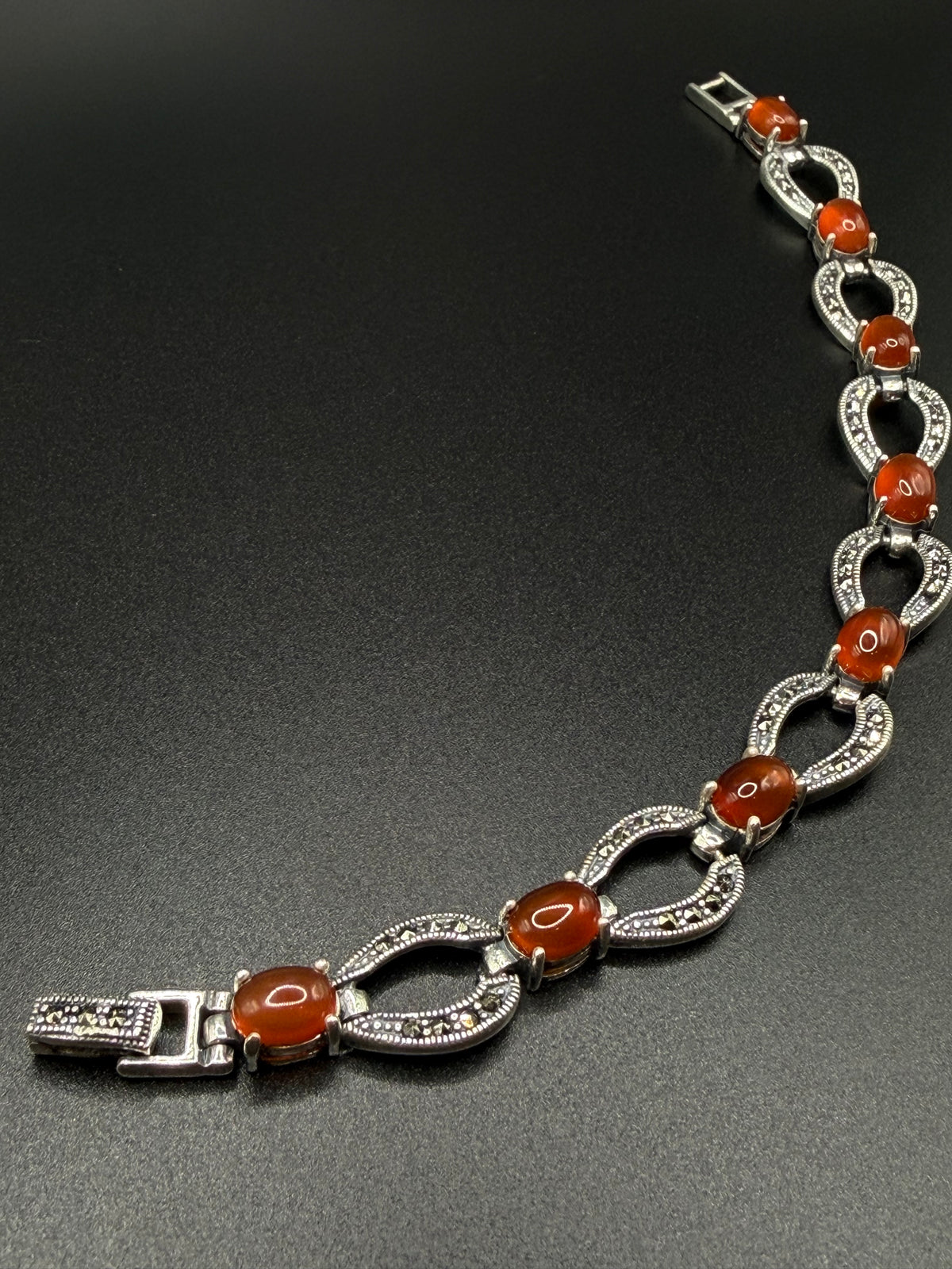 Women’s 925 Sterling Silver Vintage Bracelet with warm carnelian-inspired oval accents