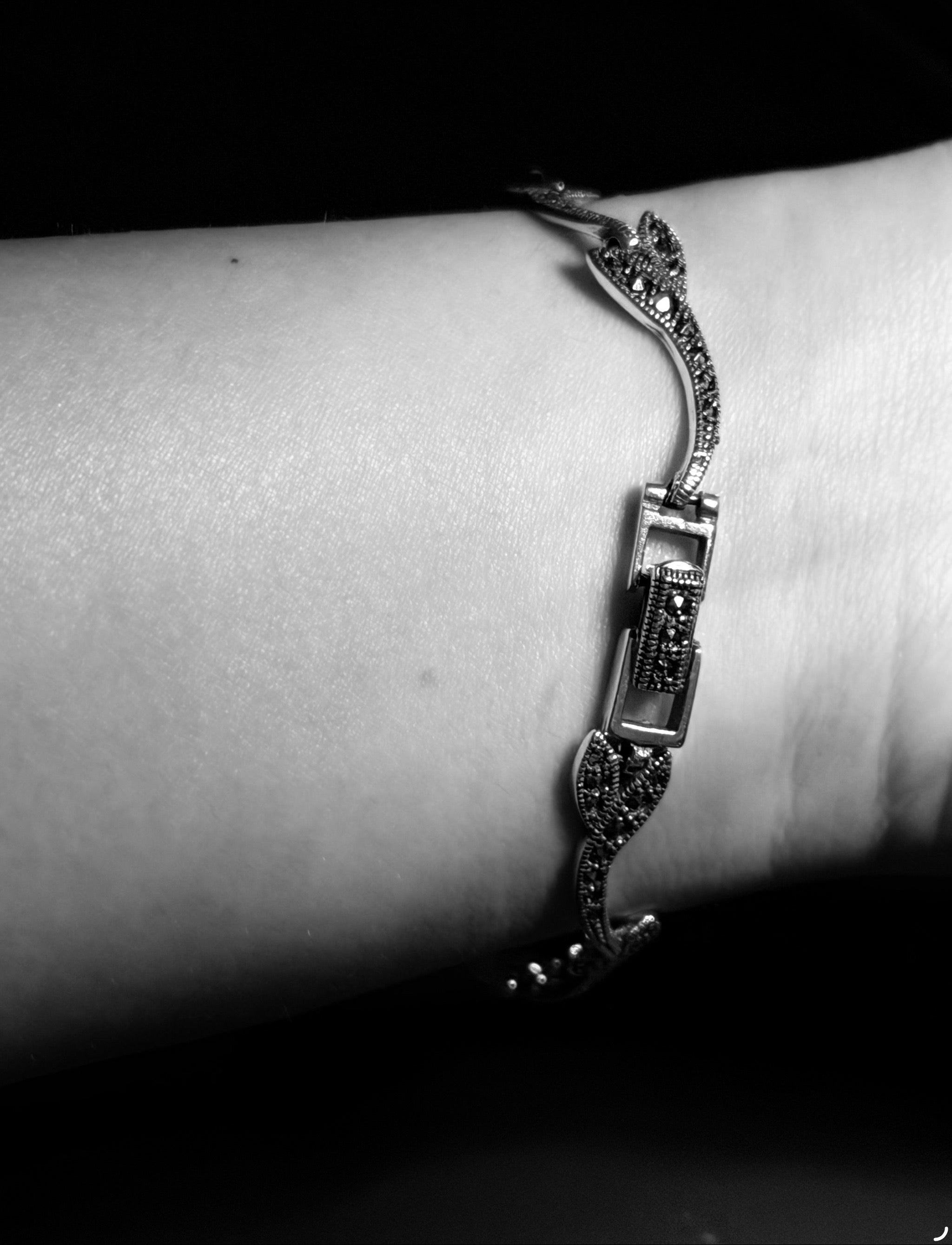 925 Sterling Silver Stone-Set Bracelet – 19 cm