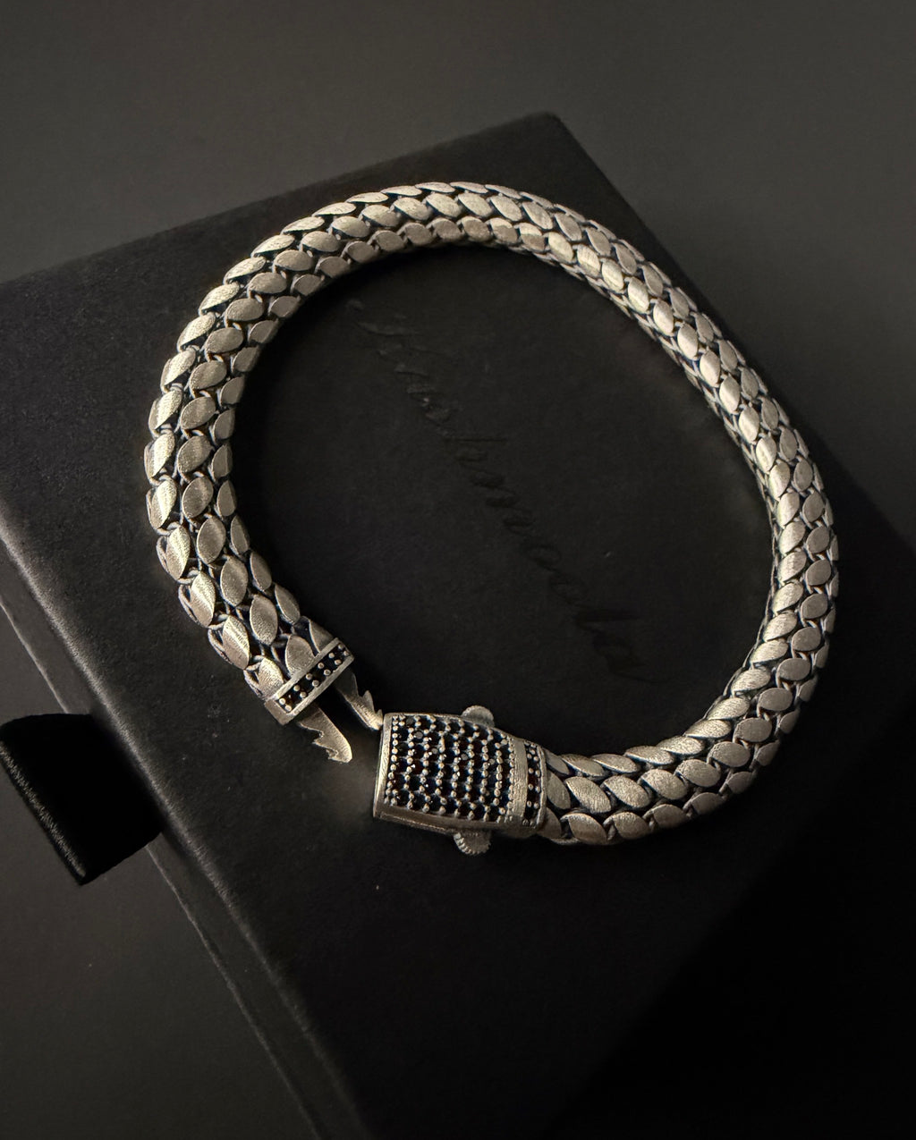 Bold Craftsmanship. Timeless Elegance.