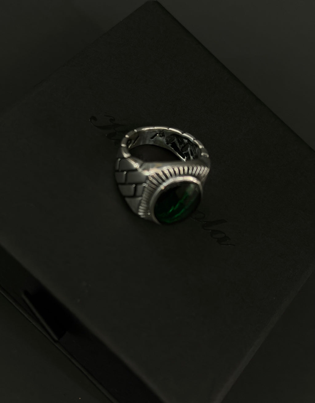 925 Sterling Silver Men's Ring with Green Synthetic Stone