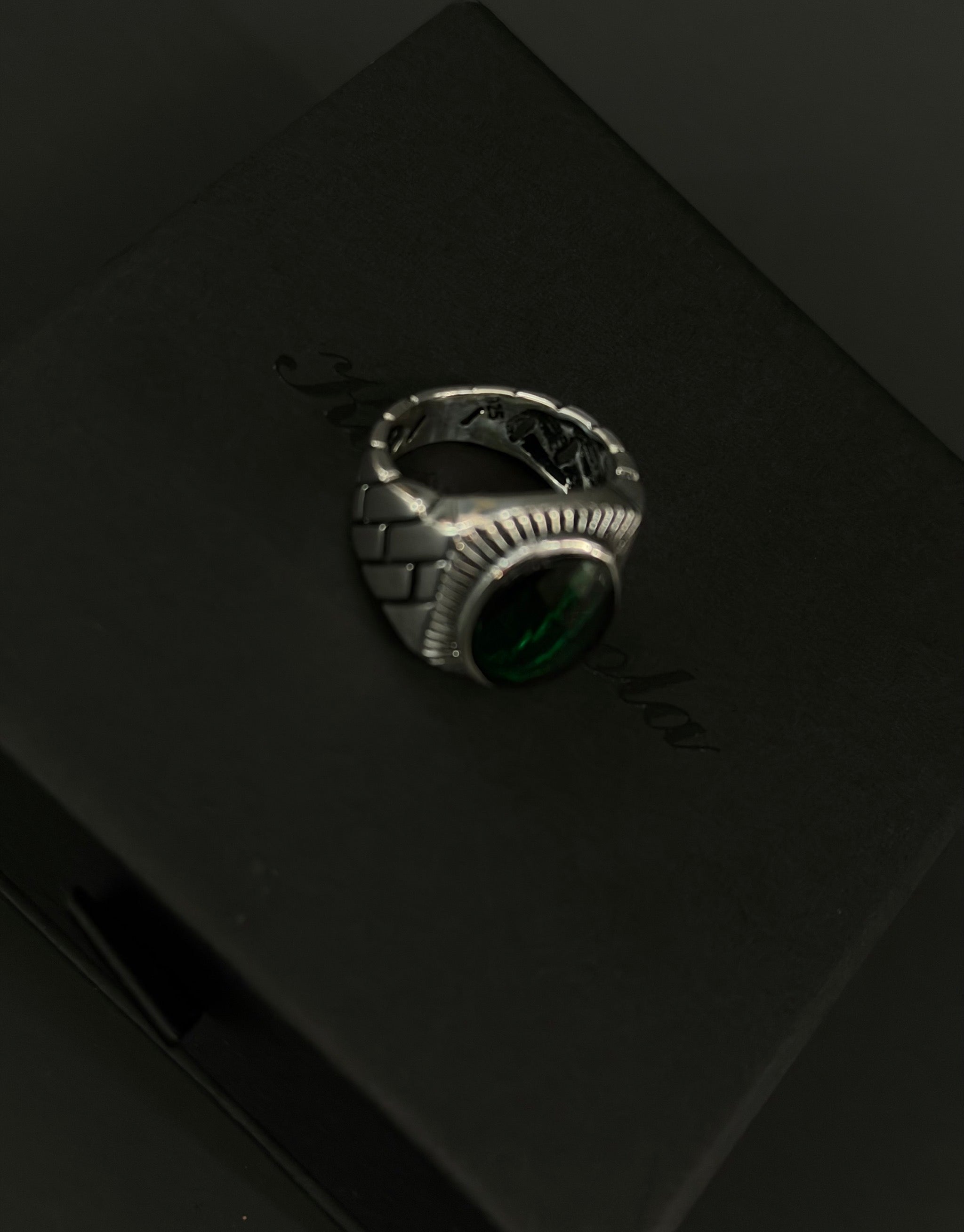 925 Sterling Silver Men's Ring with Green Synthetic Stone