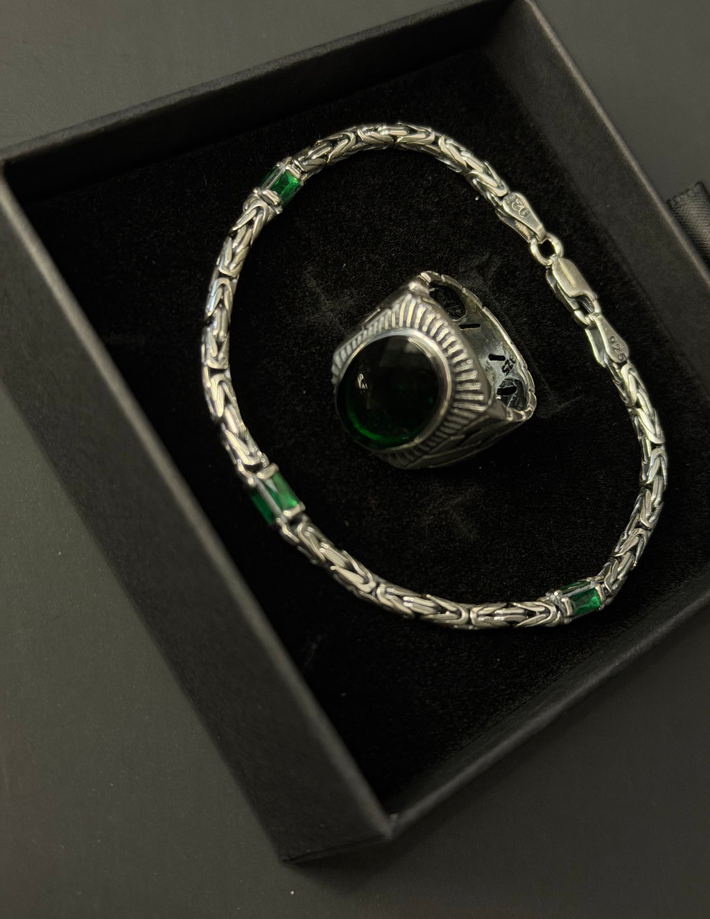 925 Sterling Silver Men's Ring with Green Synthetic Stone